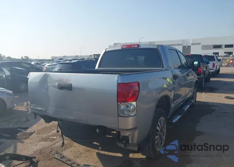 2011 Toyota Tundra Grade 5.7L V8 from USA, damaged, VIN 5TFEY5F10BX109323